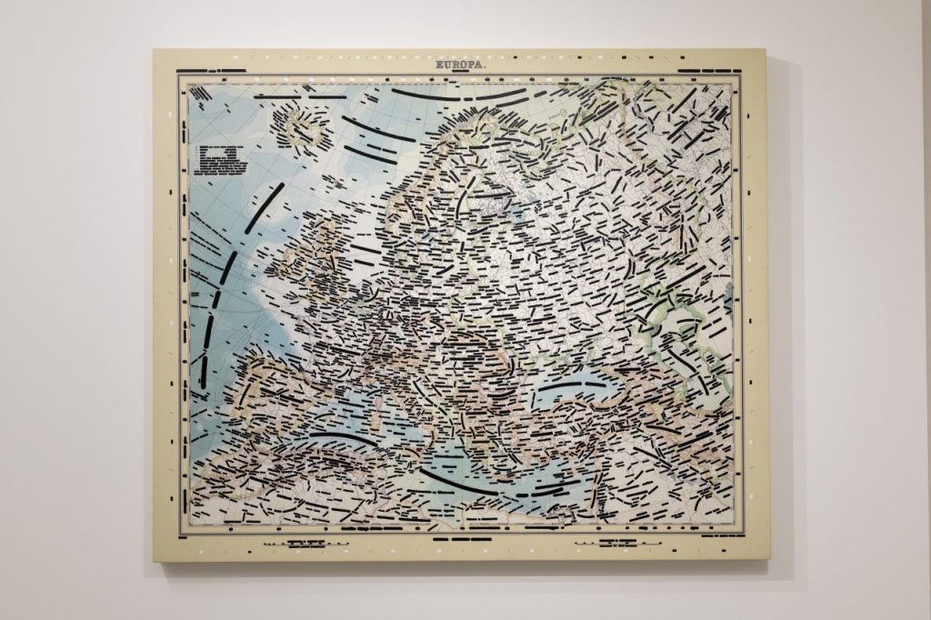 Emilio Isgrò, Europa Q99, 2009, Acrilico su tela montata su tavola.