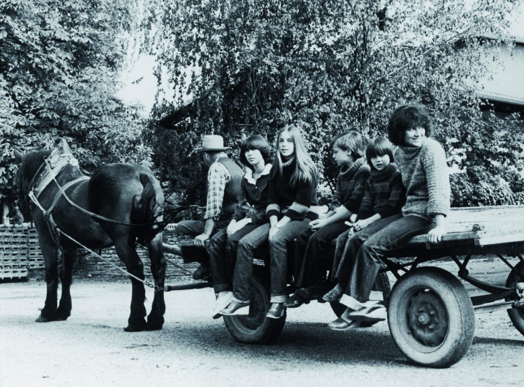 Giannola Zonino e figlie sul carro