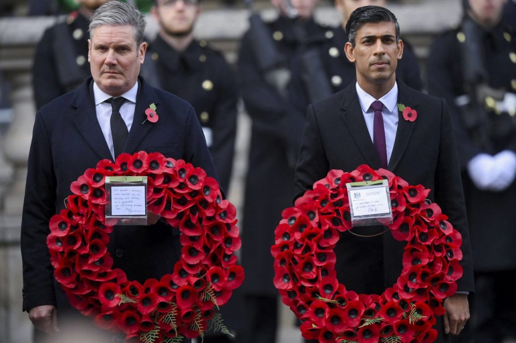 Starmer e Sunak alla commemorazione dei cadut