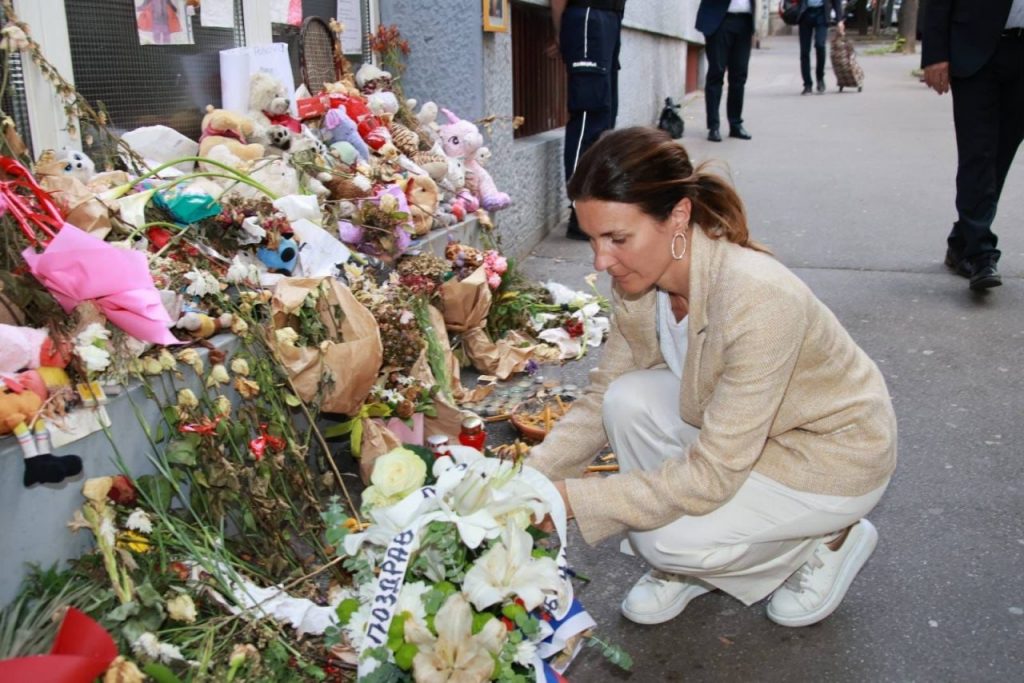 Alessandra Moretti in visita a Belgrado