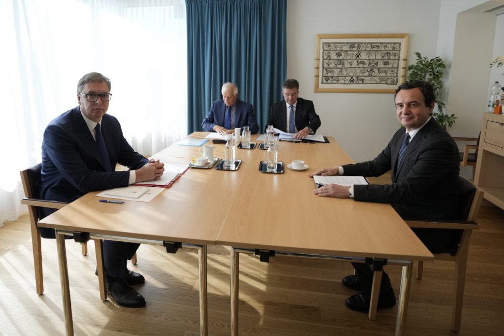 Il vertice a Bruxelles tra Vucic, Borrell e Kurti il 14 settembre