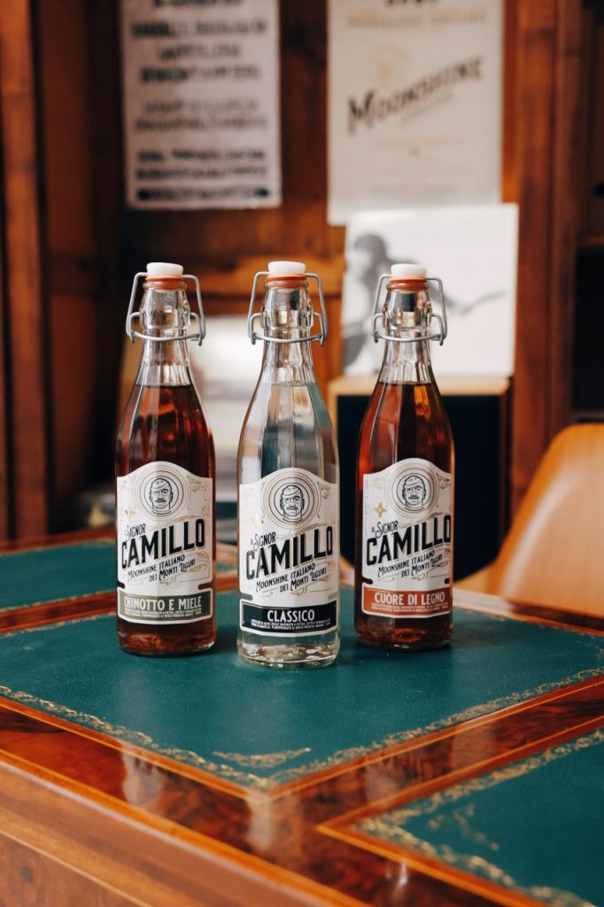 I Moonshine de Il Signor Camillo (credits Mulino di Sassello)