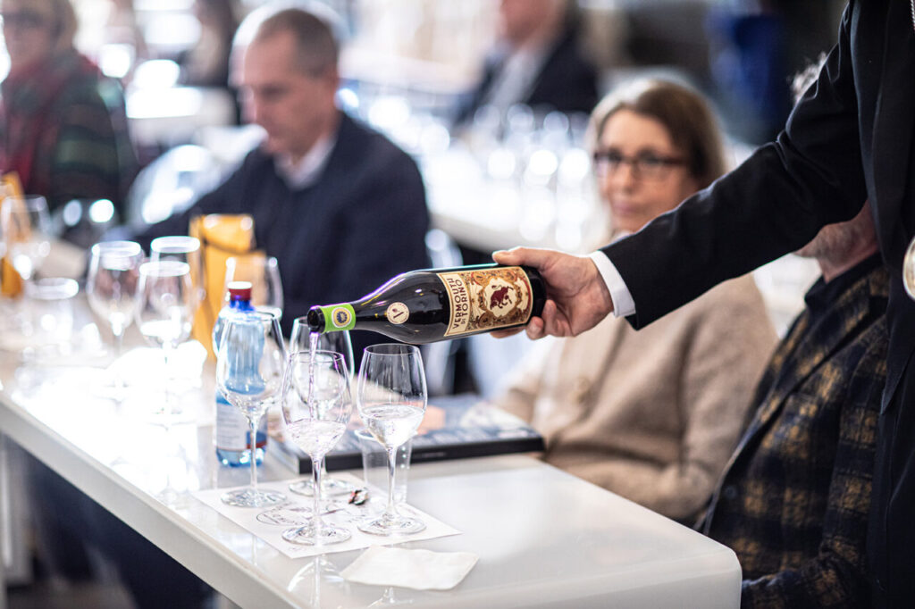 La bottiglia istituzionale del Consorzio del Vermouth di Torino (credits Consorzio del Vermouth di Torino)
