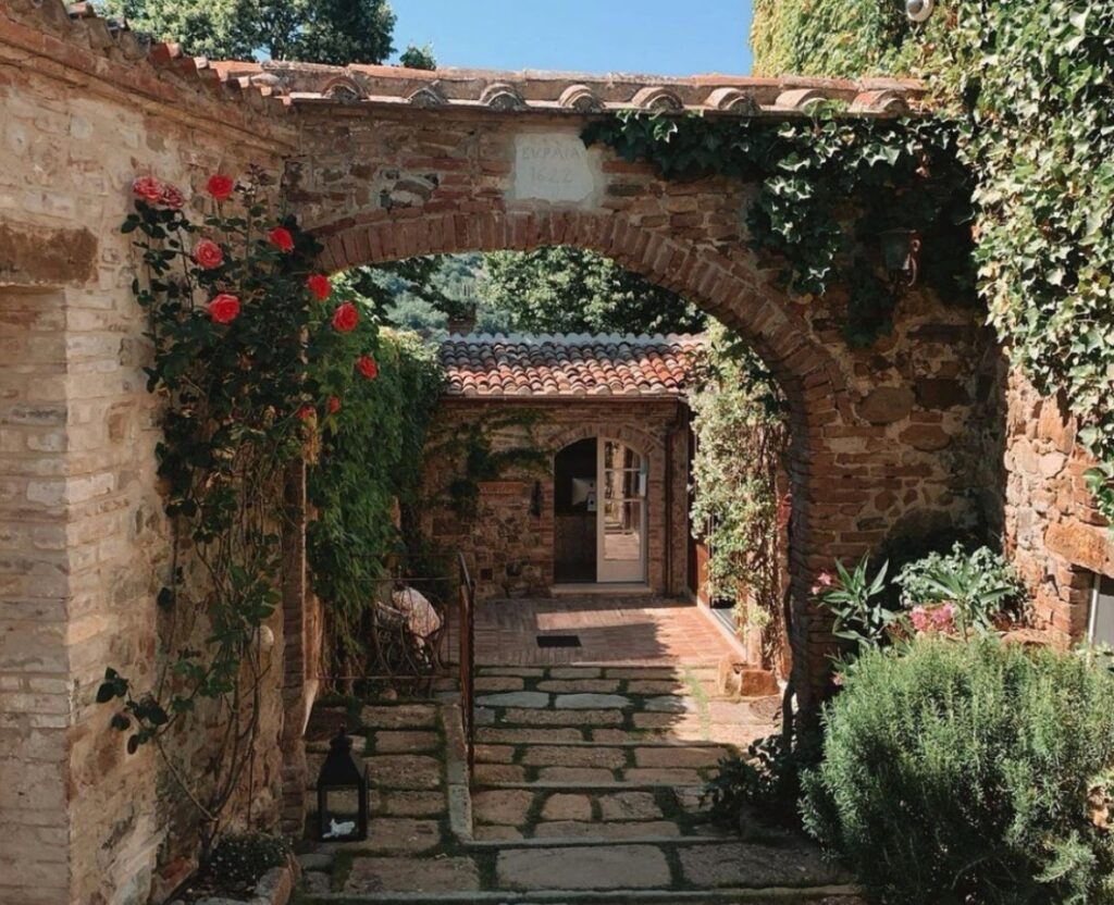 Lupaia, Toscana
