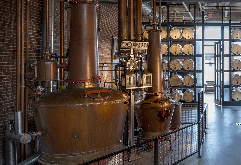 Alambicchi della distilleria Mitcher's, distribuita in Italia da Velier (credits Mitcher's)