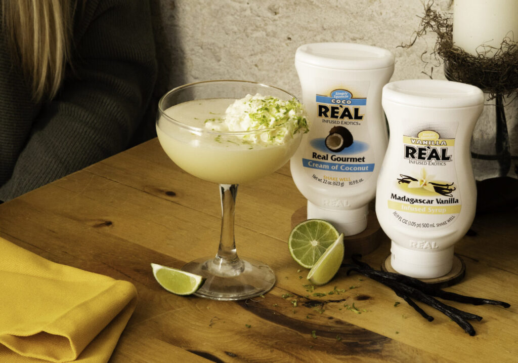 Un drink preparato con i prodotti Reál Infused Exotics (credits Compagnia dei Caraibi, importatore italiano)