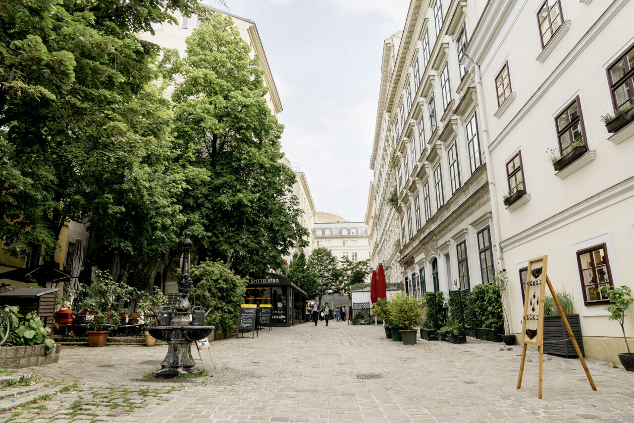 una mini guida a vienna che evita accuratamente il centro storico e la sacher torte da Linkiesta.it una mini guida a vienna che evita accuratamente il centro storico e la sacher torte