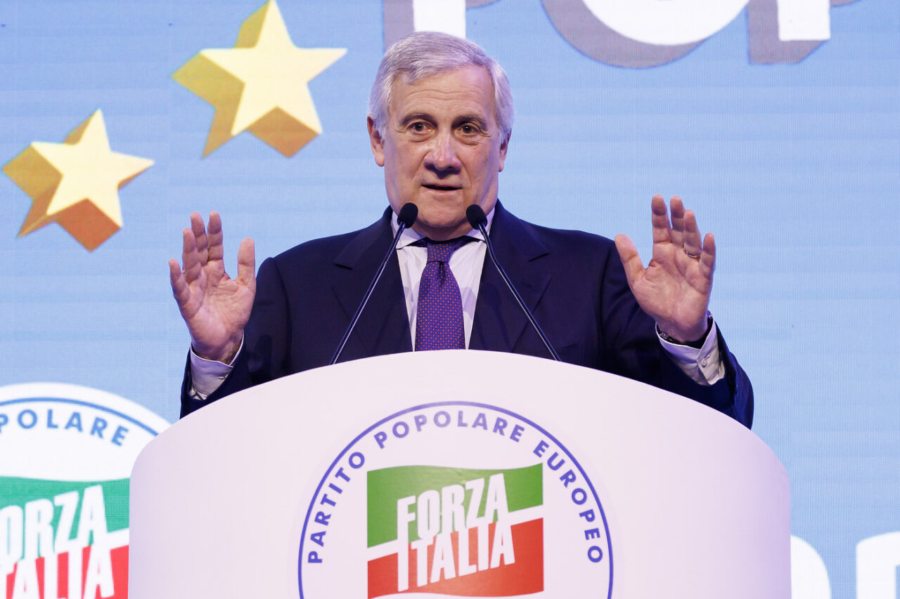 le infinite torsioni maggioritarie dei partiti e l8217autolesionismo di forza italia da Linkiesta.it le infinite torsioni maggioritarie dei partiti e l8217autolesionismo di forza italia