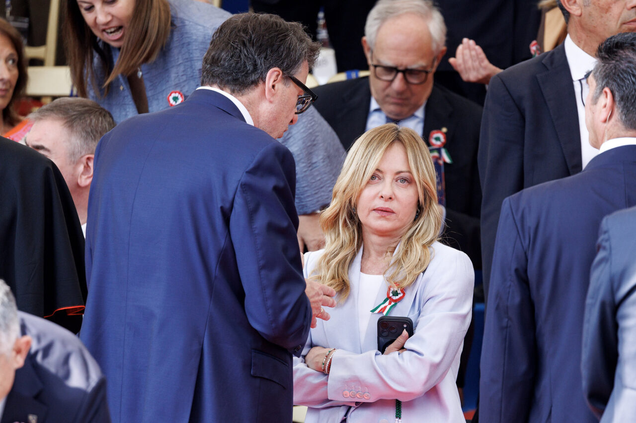 Meloni isolata in Europa e senza sponda di Trump. Il G7 di Evian ultima chance per contare