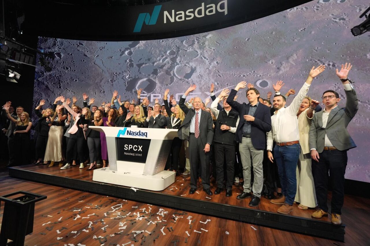 il plebiscito finanziario di spacex eleva musk a padrone assoluto del potere globale da Linkiesta.it il plebiscito finanziario di spacex eleva musk a padrone assoluto del potere globale