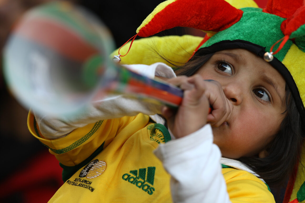 Addio vuvuzela, la Fifa le bandisce dal Mondiale 2026