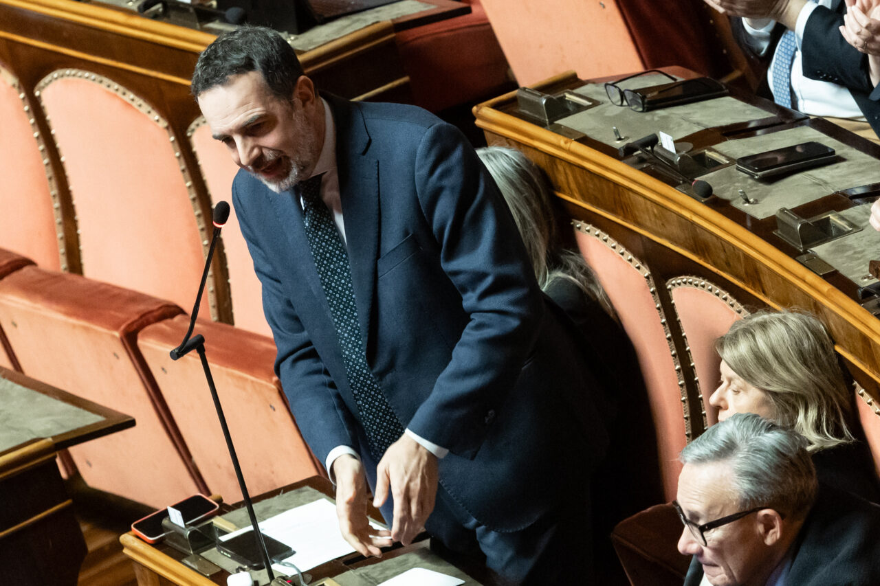 alfieri risponde agli articoli del nostro giornale e ribadisce di essere pro ucraina da Linkiesta.it alfieri risponde agli articoli del nostro giornale e ribadisce di essere pro ucraina