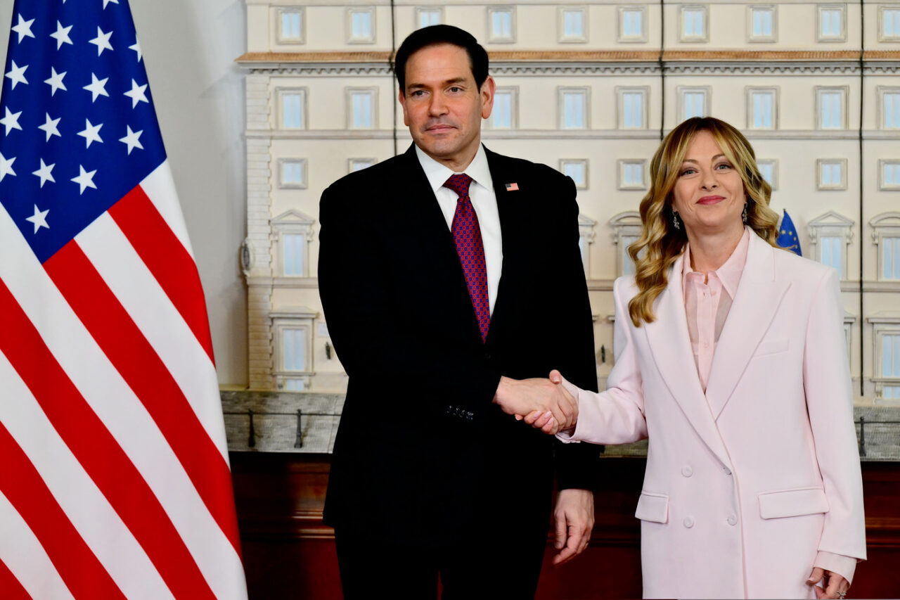 meloni aderisce al summit di rubio sul presunto terrorismo rosso per non rompere con trump da Linkiesta.it meloni aderisce al summit di rubio sul presunto terrorismo rosso per non rompere con trump