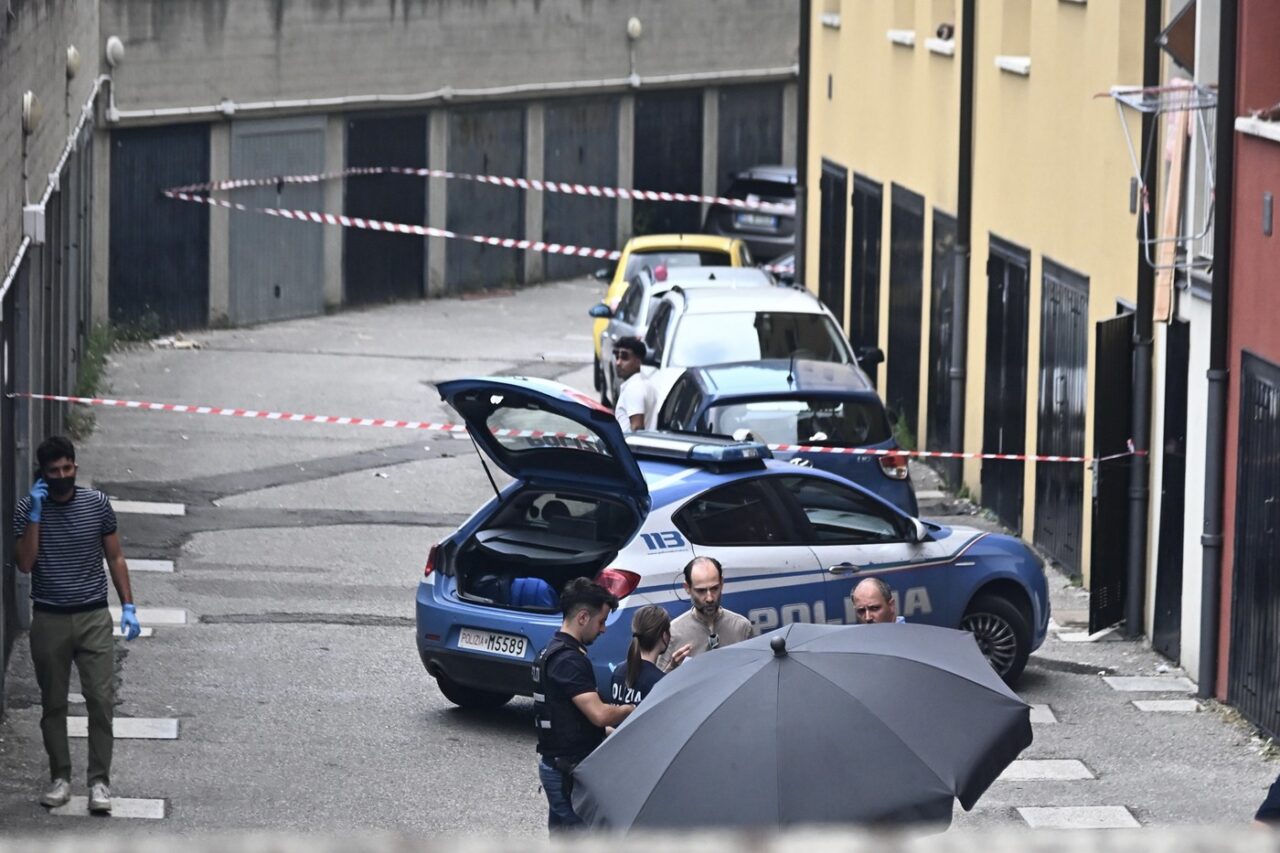 il video della morte di abderrahim fakir apre nuove domande sull8217intervento della polizia da Linkiesta.it il video della morte di abderrahim fakir apre nuove domande sull8217intervento della polizia