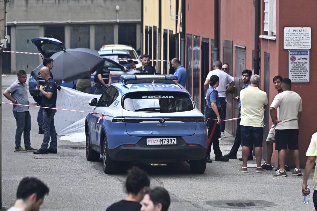 I cinquantatré minuti che hanno preceduto la morte di Abderrahim Fakir a Bologna