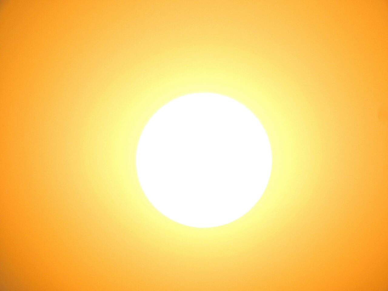 in arrivo il picco della terza ondata di calore da Linkiesta.it in arrivo il picco della terza ondata di calore