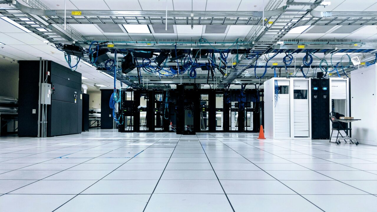 chi sono e come sono inquadrati i lavoratori dei data center da Linkiesta.it chi sono e come sono inquadrati i lavoratori dei data center